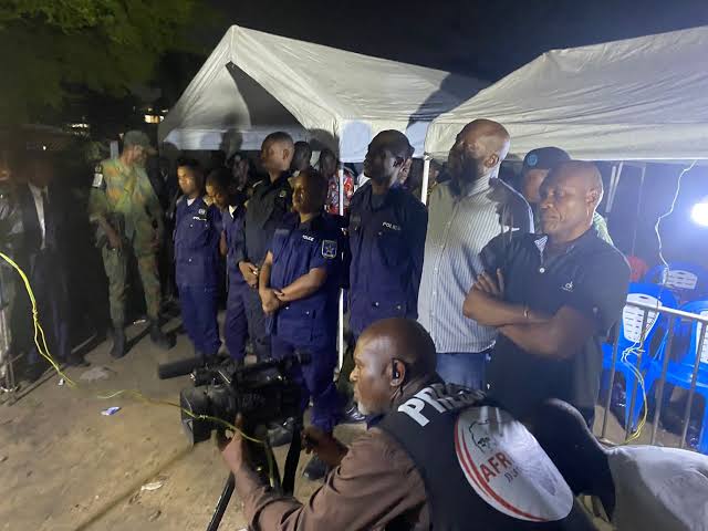 Condamnation des policiers impliqués dans le meurtre de Fiston Kabeya : un pas vers la justice en RDC