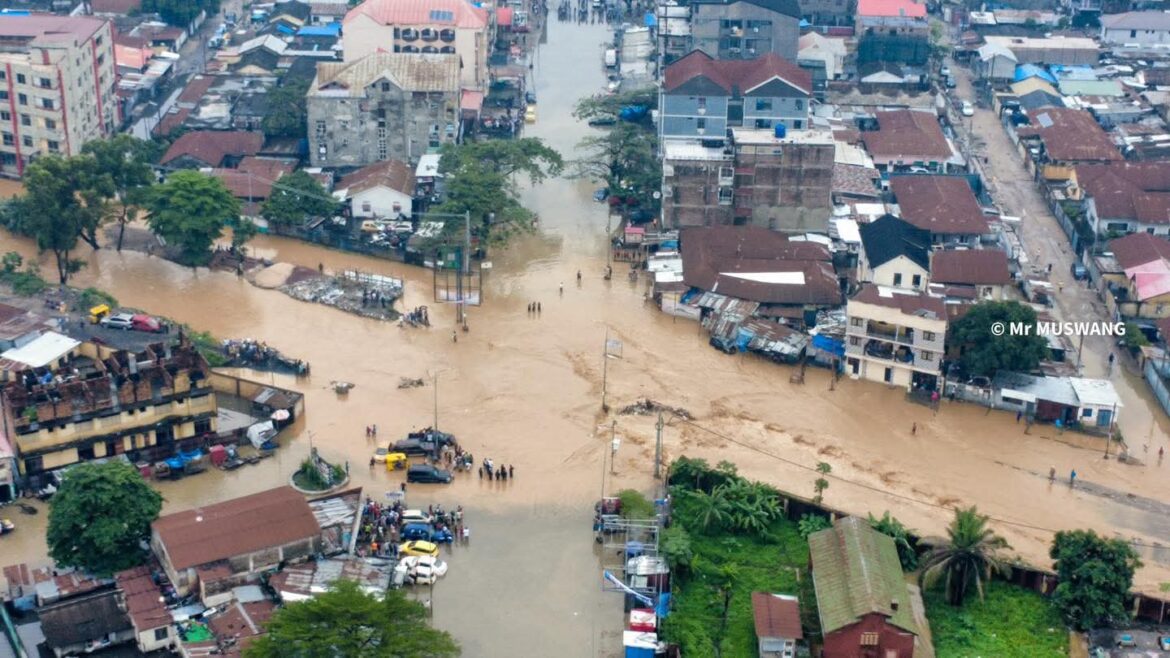 Kinshasa sous les eaux : une nuit de pluie transforme la capitale en paysage inondé