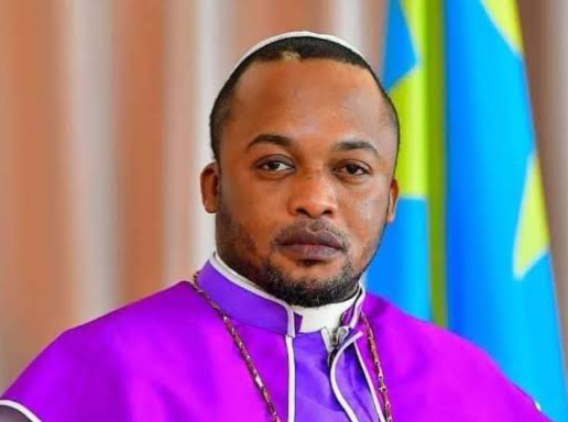 Pacte Social pour la Paix : Mgr Dodo Kamba Met en Garde Contre la Politisation des Chefs Religieux