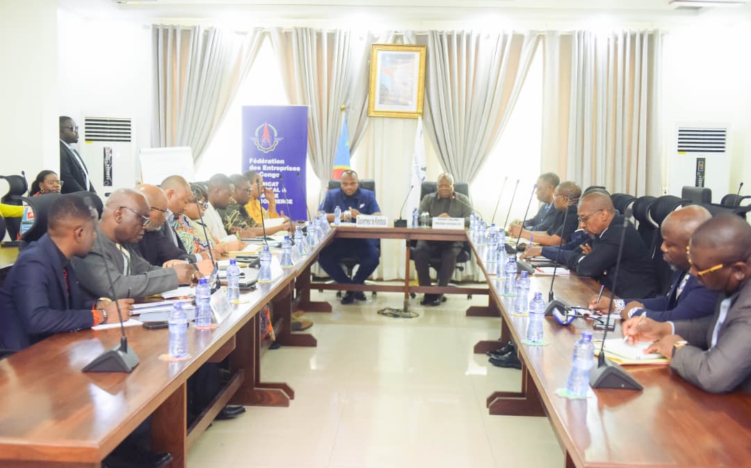 Kinshasa : le gouverneur Bumba sollicite l’appui de la FEC pour promouvoir l’économie circulaire et le civisme fiscal