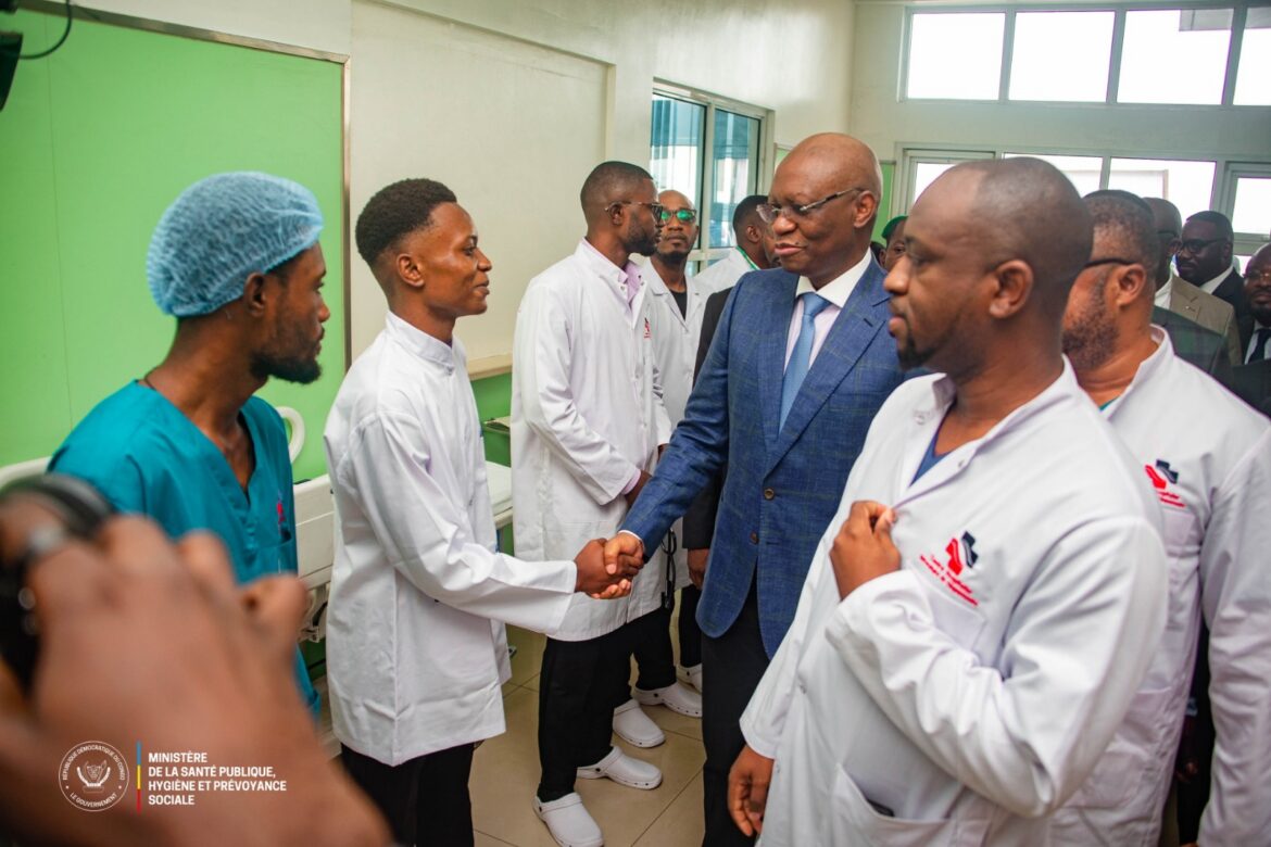 Santé Publique : L’État reprend les commandes du CHU du Cinquantenaire pour une gestion 100% citoyenne